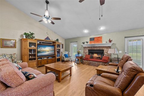 Casa en venta en Alachua, Florida, 3 dormitorios, 191.84 m2 № 2115066 - foto 8
