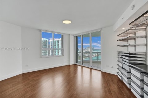 Copropriété à louer à Miami, Floride: 3 chambres, 213.02 m2 № 1987531 - photo 28