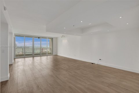 Copropriété à louer à Miami, Floride: 3 chambres, 213.02 m2 № 1987531 - photo 11