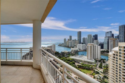 Copropriété à louer à Miami, Floride: 3 chambres, 213.02 m2 № 1987531 - photo 8