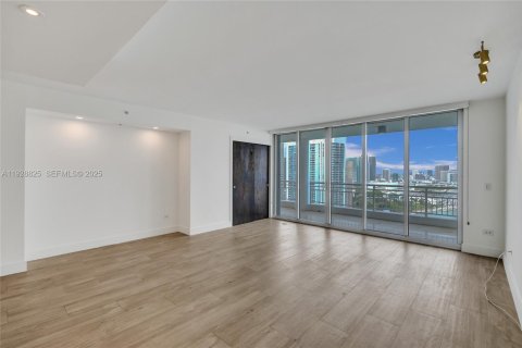 Copropriété à louer à Miami, Floride: 3 chambres, 213.02 m2 № 1987531 - photo 14