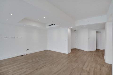 Copropriété à louer à Miami, Floride: 3 chambres, 213.02 m2 № 1987531 - photo 19