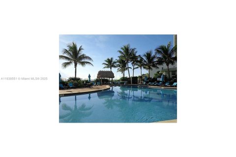 Condominio en venta en Hollywood, Florida, 2 dormitorios, 109.25 m2 № 1825997 - foto 27