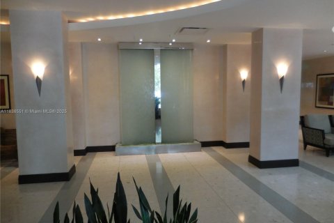 Condominio en venta en Hollywood, Florida, 2 dormitorios, 109.25 m2 № 1825997 - foto 13