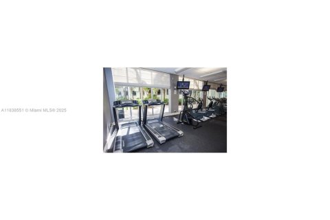 Condominio en venta en Hollywood, Florida, 2 dormitorios, 109.25 m2 № 1825997 - foto 20