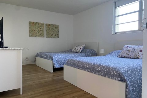 Condominio en venta en Hollywood, Florida, 2 dormitorios, 109.25 m2 № 1825997 - foto 6