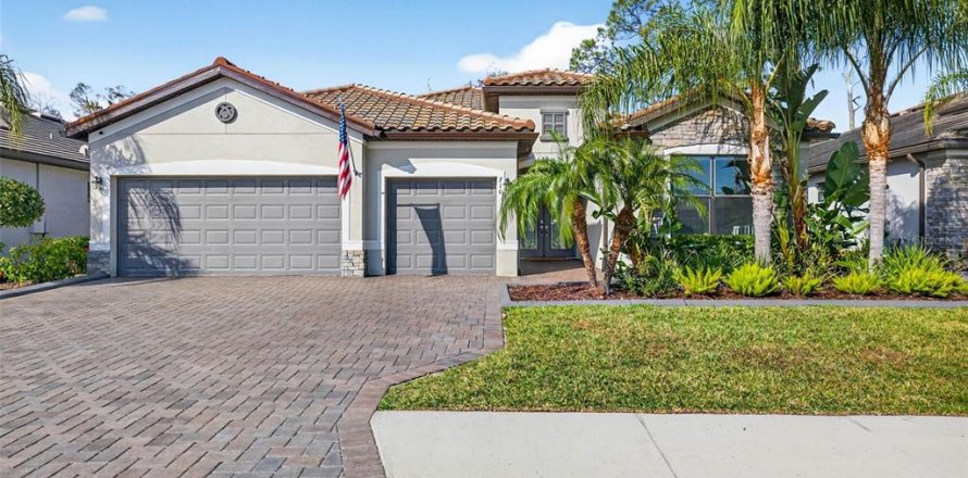 Casa en Bradenton, Florida 3 dormitorios, 228.08 m2 № 2117186