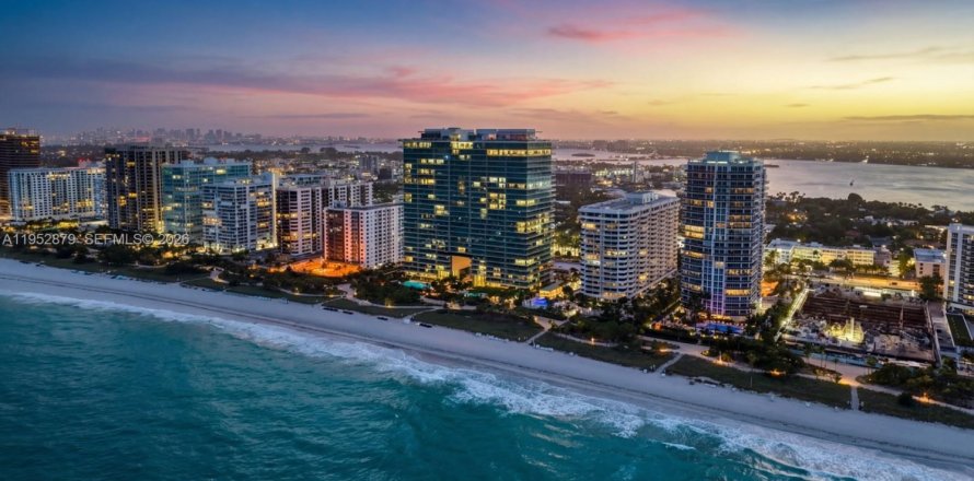 Condo à Bal Harbour, Floride, 5 chambres № 2044072