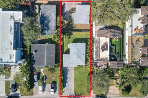 Купить виллу или дом в Форт-Лодердейл, Флорида 3 спальни, 154.87м2, № 2026168 - фото 7