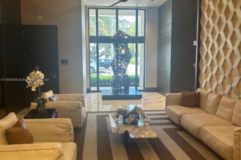 Condo in Coral Gables, Florida, 1 bedroom  № 1943843 - photo 21