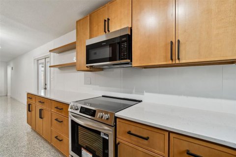 Casa en venta en Temple Terrace, Florida, 3 dormitorios, 116.5 m2 № 1841531 - foto 12