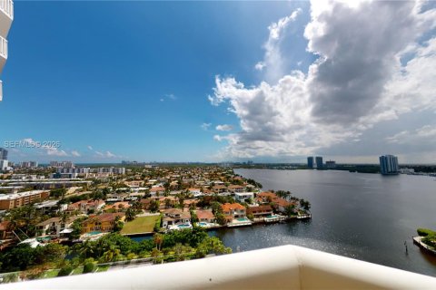 Condo in Aventura, Florida, 2 bedrooms № 2046414 - photo 6