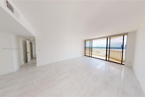 Condo in Aventura, Florida, 2 bedrooms № 2046414 - photo 8