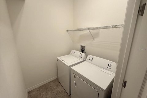 Adosado en alquiler en Pinellas Park, Florida, 3 dormitorios, 139.35 m2 № 1906907 - foto 27