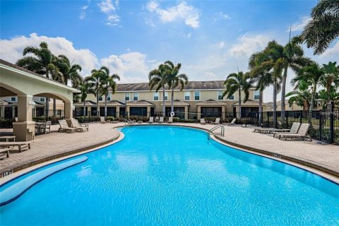 Adosado en alquiler en Pinellas Park, Florida, 3 dormitorios, 139.35 m2 № 1906907 - foto 1