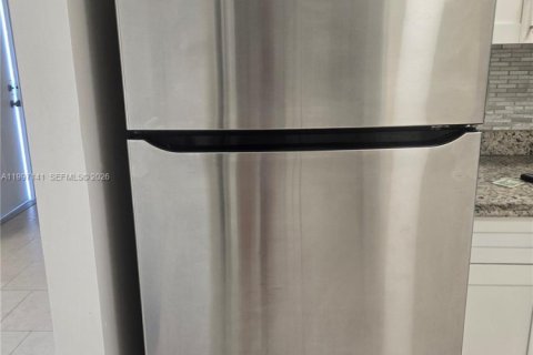 Купить коммерческую недвижимость в Майами, Флорида 191.56м2, № 2059479 - фото 4