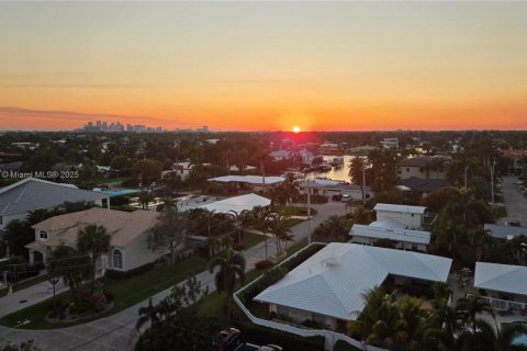 Condominio en alquiler en Fort Lauderdale, Florida, 2 dormitorios, 122.26 m2 № 1874199 - foto 24