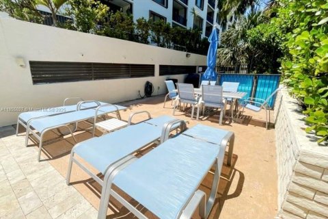 Condominio en alquiler en Fort Lauderdale, Florida, 2 dormitorios, 122.26 m2 № 1874199 - foto 23