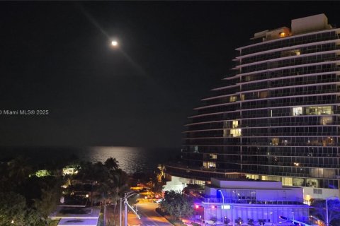 Condominio en alquiler en Fort Lauderdale, Florida, 2 dormitorios, 122.26 m2 № 1874199 - foto 27