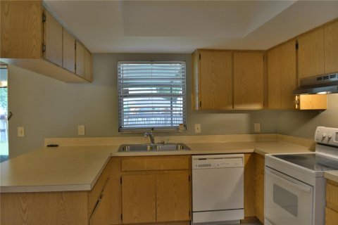 Villa ou maison à louer à Tampa, Floride: 3 chambres, 110.74 m2 № 1850188 - photo 7