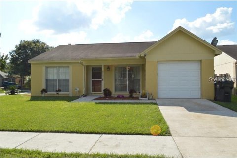 Villa ou maison à louer à Tampa, Floride: 3 chambres, 110.74 m2 № 1850188 - photo 1