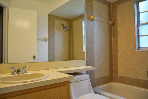 Villa ou maison à louer à Tampa, Floride: 3 chambres, 110.74 m2 № 1850188 - photo 21