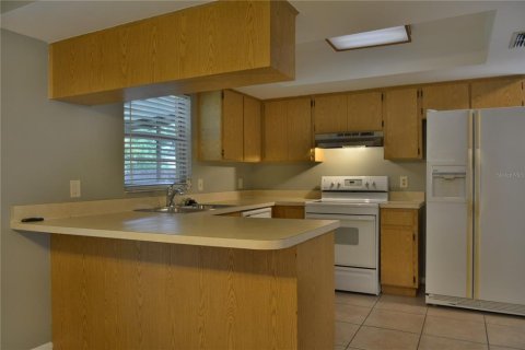 Villa ou maison à louer à Tampa, Floride: 3 chambres, 110.74 m2 № 1850188 - photo 6