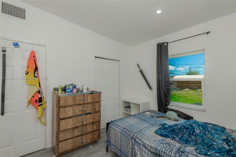 Купить виллу или дом в Майами-Гарденс, Флорида 3 спальни, 80.27м2, № 1972522 - фото 23