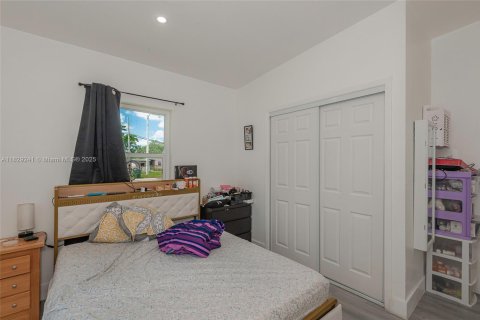 Купить виллу или дом в Майами-Гарденс, Флорида 3 спальни, 80.27м2, № 1972522 - фото 20