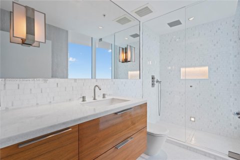 Condominio en venta en Miami Beach, Florida, 3 dormitorios, 214.23 m2 № 1748287 - foto 13