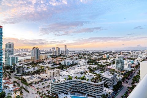 Condominio en venta en Miami Beach, Florida, 3 dormitorios, 214.23 m2 № 1748287 - foto 27