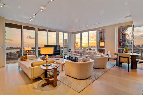 Condominio en venta en Miami Beach, Florida, 3 dormitorios, 214.23 m2 № 1748287 - foto 1