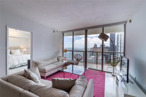 Condominio en venta en Miami, Florida, 2 dormitorios, 141.03 m2 № 2077235 - foto 2
