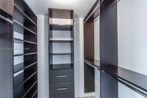 Condominio en venta en Miami, Florida, 2 dormitorios, 141.03 m2 № 2077235 - foto 26