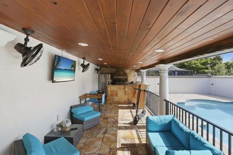 House in Tampa, Florida 4 bedrooms, 260.13 sq.m. № 2126181 - photo 20