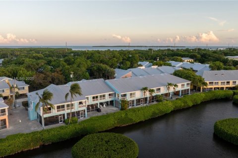 Townhouse in Key Largo, Florida 2 bedrooms, 95.6 sq.m. № 1851922 - photo 29