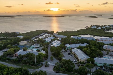 Townhouse in Key Largo, Florida 2 bedrooms, 95.6 sq.m. № 1851922 - photo 9
