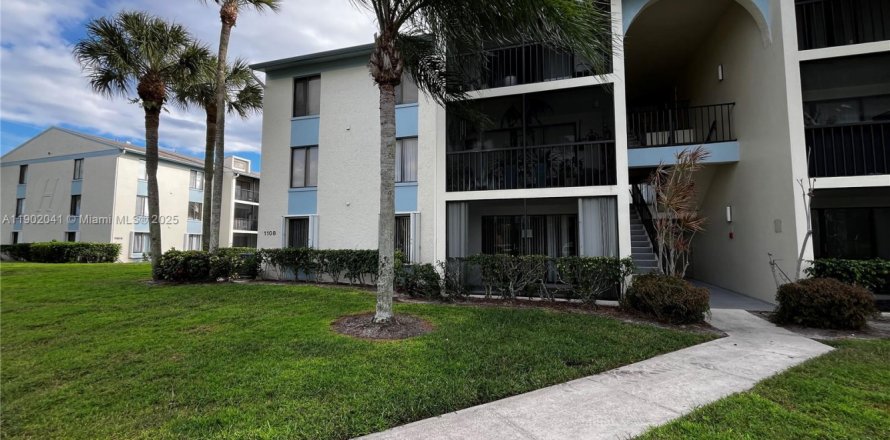 Condo à West Palm Beach, Floride, 2 chambres  № 1953716