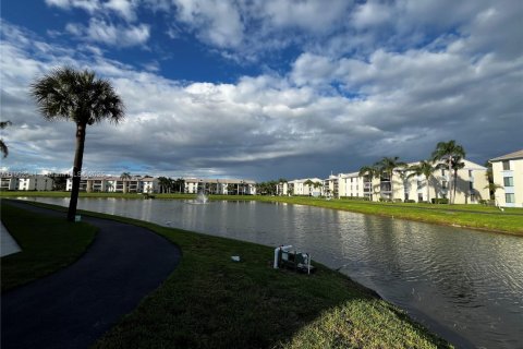 Copropriété à vendre à West Palm Beach, Floride: 2 chambres, 102.56 m2 № 1953716 - photo 23