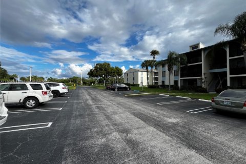 Copropriété à vendre à West Palm Beach, Floride: 2 chambres, 102.56 m2 № 1953716 - photo 22
