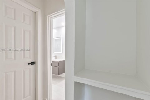 Appartement à louer à Miami, Floride: 3 chambres, 125.42 m2 № 1832493 - photo 6