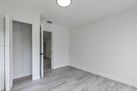 Appartement à louer à Miami, Floride: 3 chambres, 125.42 m2 № 1832493 - photo 16