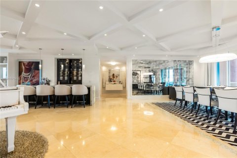 Condo in Fort Lauderdale, Florida, 3 bedrooms  № 1973805 - photo 6