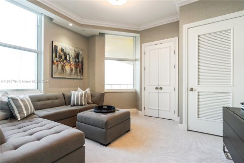 Condo in Fort Lauderdale, Florida, 3 bedrooms  № 1973805 - photo 19