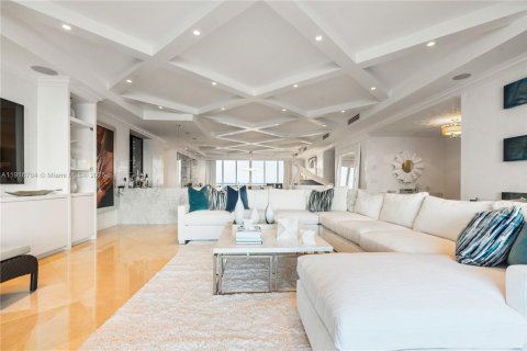 Condo in Fort Lauderdale, Florida, 3 bedrooms  № 1973805 - photo 15