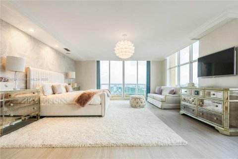 Condo in Fort Lauderdale, Florida, 3 bedrooms  № 1973805 - photo 20