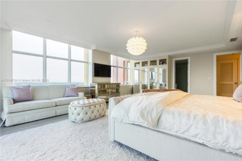 Condo in Fort Lauderdale, Florida, 3 bedrooms  № 1973805 - photo 21