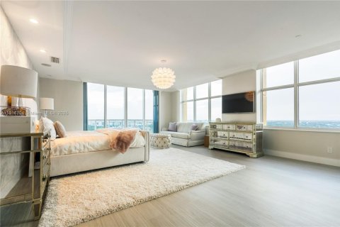 Condo in Fort Lauderdale, Florida, 3 bedrooms  № 1973805 - photo 11