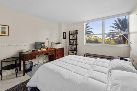 Купить кондоминиум в Майами-Бич, Флорида 1 спальня, 69.31м2, № 1986030 - фото 22