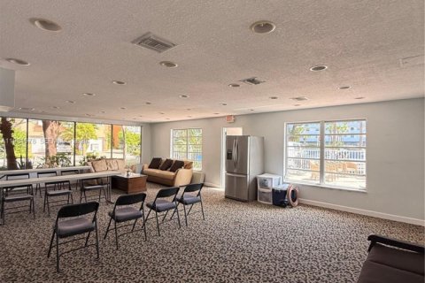 Condo in North Miami Beach, Florida, 2 bedrooms № 2090490 - photo 26